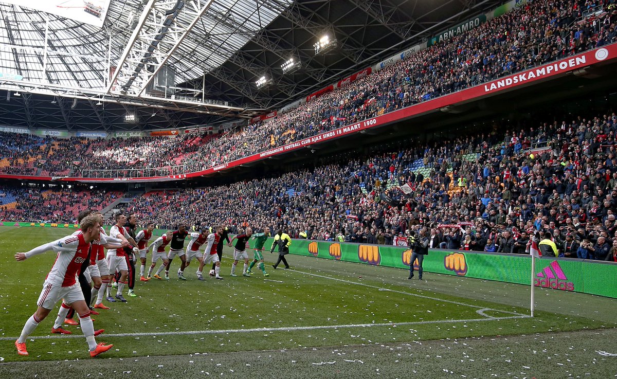 thijszonneveld's tweet photo. Dus toch: "@ADSportwereld: Stadionverbod voor twintig Ajax-supporters https://t.co/LLDg9auHNb https://t.co/6xWkcBtkUZ"
