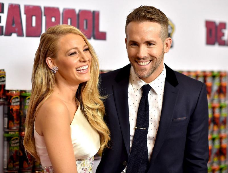 How <a href="/blakelively/">Blake Lively</a>'s fashion feedback helped refine the #Deadpool costume:  yhoo.it/20QccoV