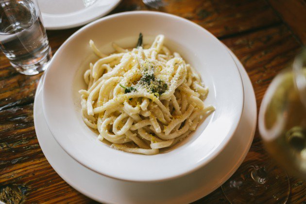 infatuation's tweet photo. 19 Great Brunch Spots That Take Reservations https://t.co/03PmdGOs2l https://t.co/RZTNPHHHeH