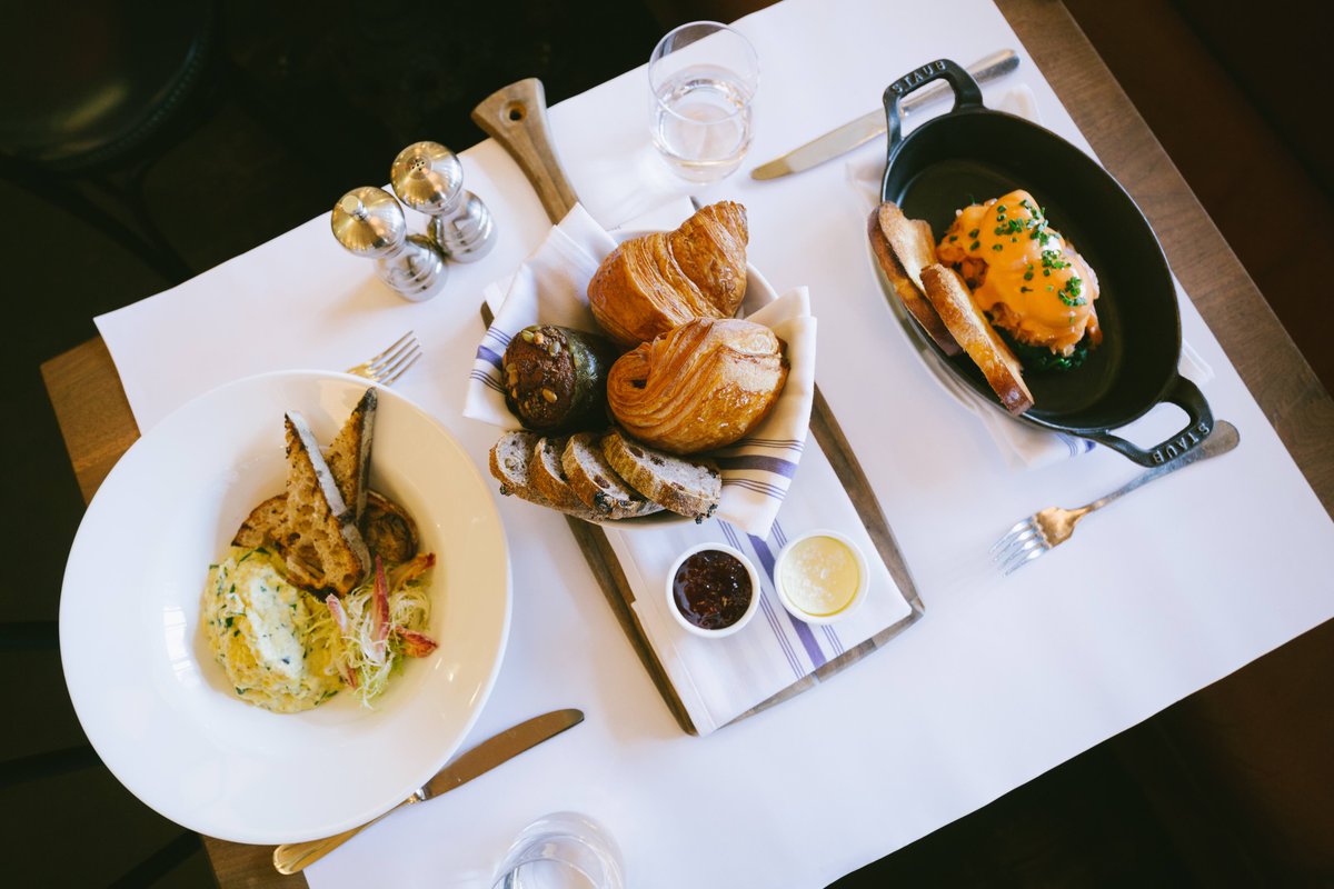 infatuation's tweet photo. 19 Great Brunch Spots That Take Reservations https://t.co/03PmdGOs2l https://t.co/RZTNPHHHeH