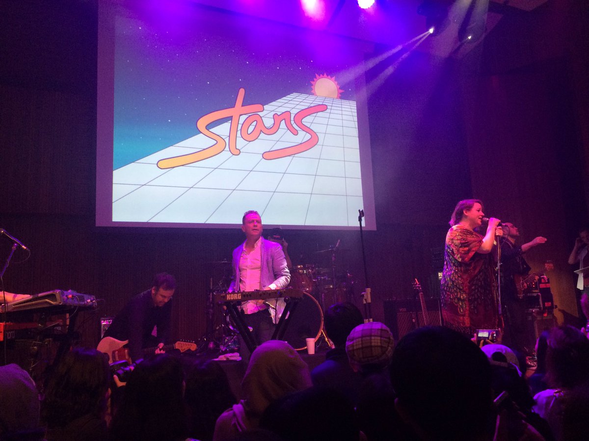 PutriPatung's tweet photo. I don't care if we never come back from this night! Thank you @youarestars @prasvana #STARSJKT https://t.co/m5X2W36C2t
