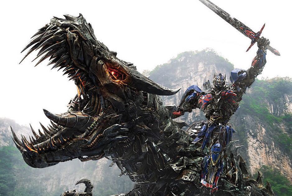 Paramount just announced the release dates of #Transformer 5, 6, and 7!

#robotsindisguise… bit.ly/1oxjMDI