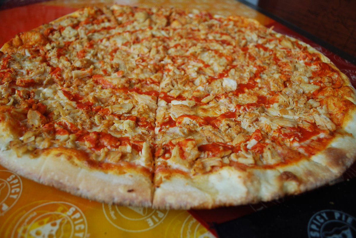 SpicyPiePizzaND's tweet photo. RT for your chance to WIN a FREE PIZZA!  Do so by noon on Saturday to be qualified! GOOD LUCK! https://t.co/xkozdLNznZ