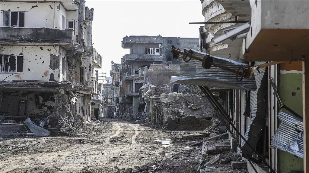 IslamZebari's tweet photo. These pictures are not from #Homs or #Hama in #Syria, they are #Kurdish towns in #Turkey bombarded by Turkish tanks. https://t.co/Kl4s4LS6MF