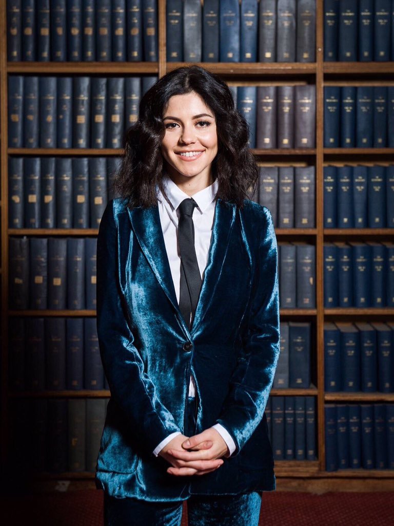 chloediamandis's tweet photo. I need Professor Diamandis to teach me everything shes knows. https://t.co/xuutLGRORz