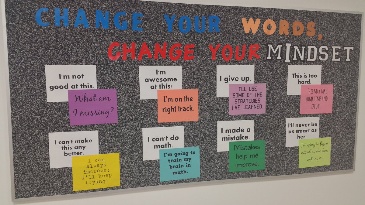 brittdebolt's tweet image. Our librarian is awesome! She always makes the best boards! #librariansrock! #mindset #mindsetforlearning