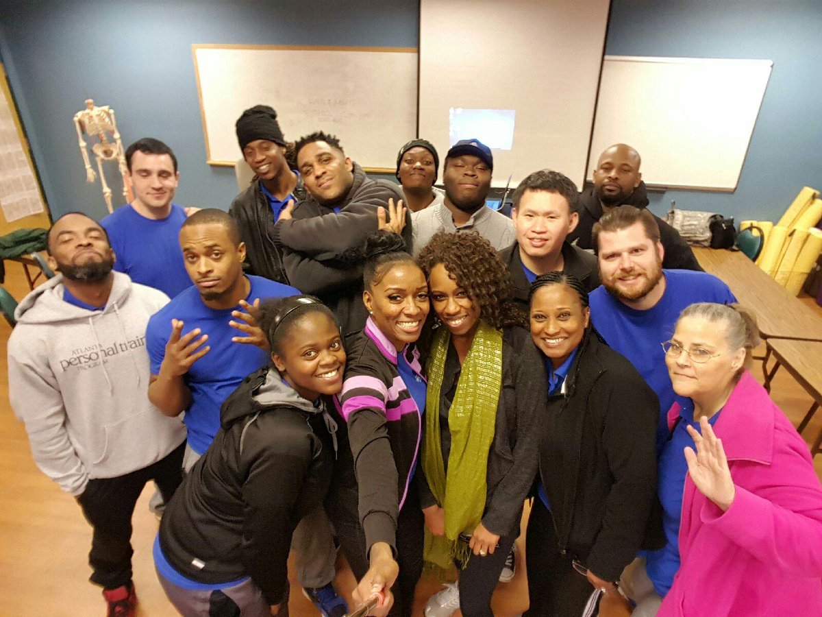 TiaGreene's tweet photo. Love sharing great #socialmedia wealth to my clients students in the #PersonalTrainingProgram at @ASMWellness. https://t.co/nxit3DVIsI