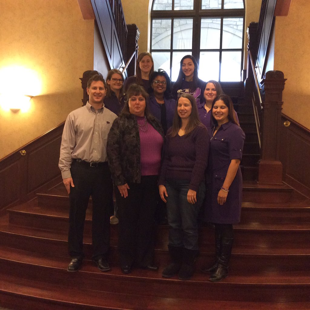 KStateVPHC's tweet photo. #KSTATEVPHC TA of HCS wins Midwest CUPA award for transformative HR https://t.co/9xIv61mPMo