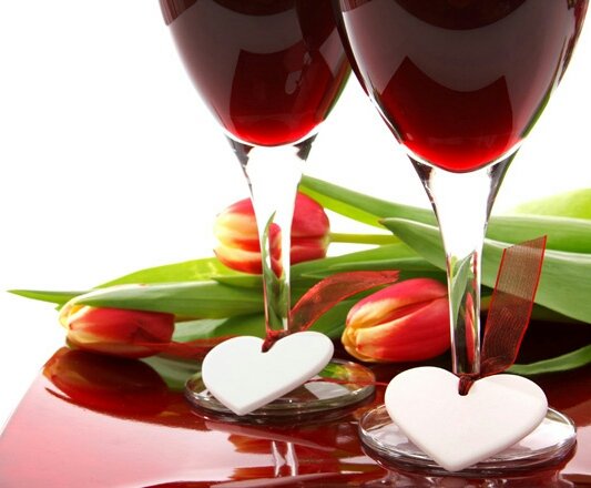 TrefpuntPesse's tweet photo. Zondag hebben we naast de kaart een speciaal Valentijnsmenu voor 2 personen ♡ check onze FB voor details https://t.co/Hd3cpq4BF1
