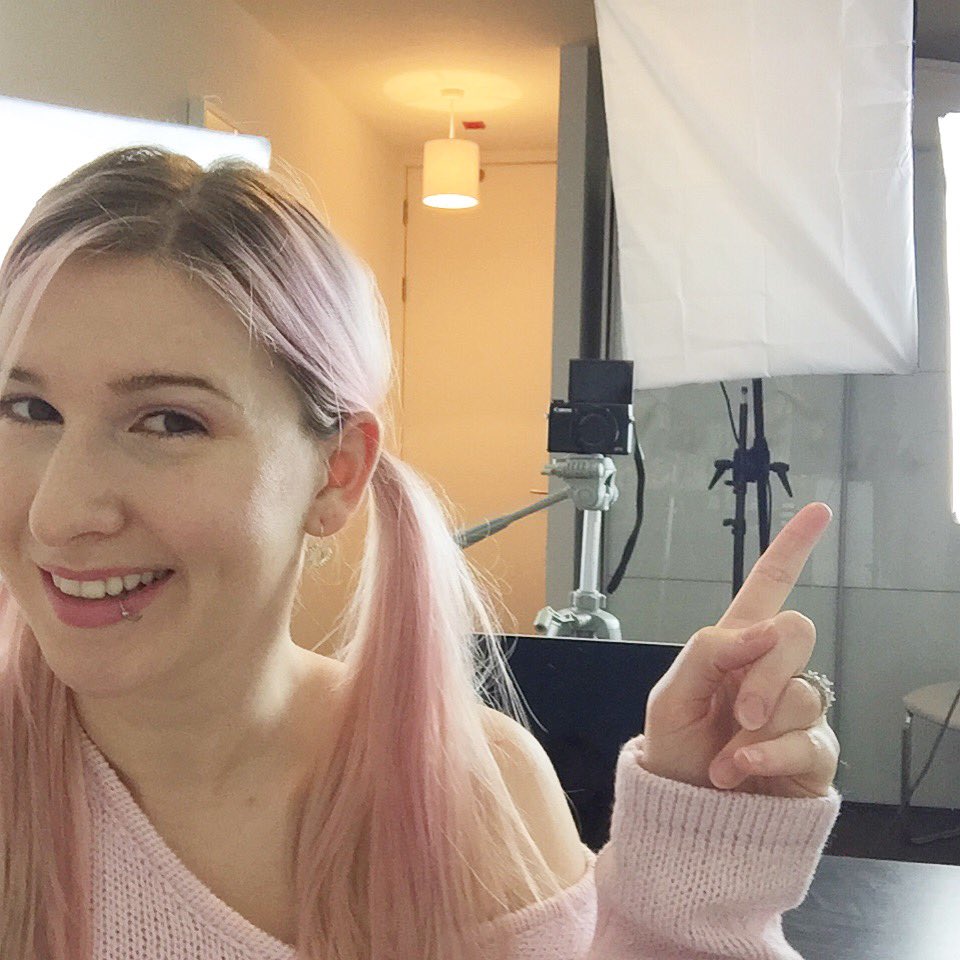 KaraDeeTV's tweet photo. 💟 Filming for YouTube: KaraDeeTV!! 💟 #FF #FridayFeeling #RT #folllowfriday https://t.co/6fZpKwPj3F