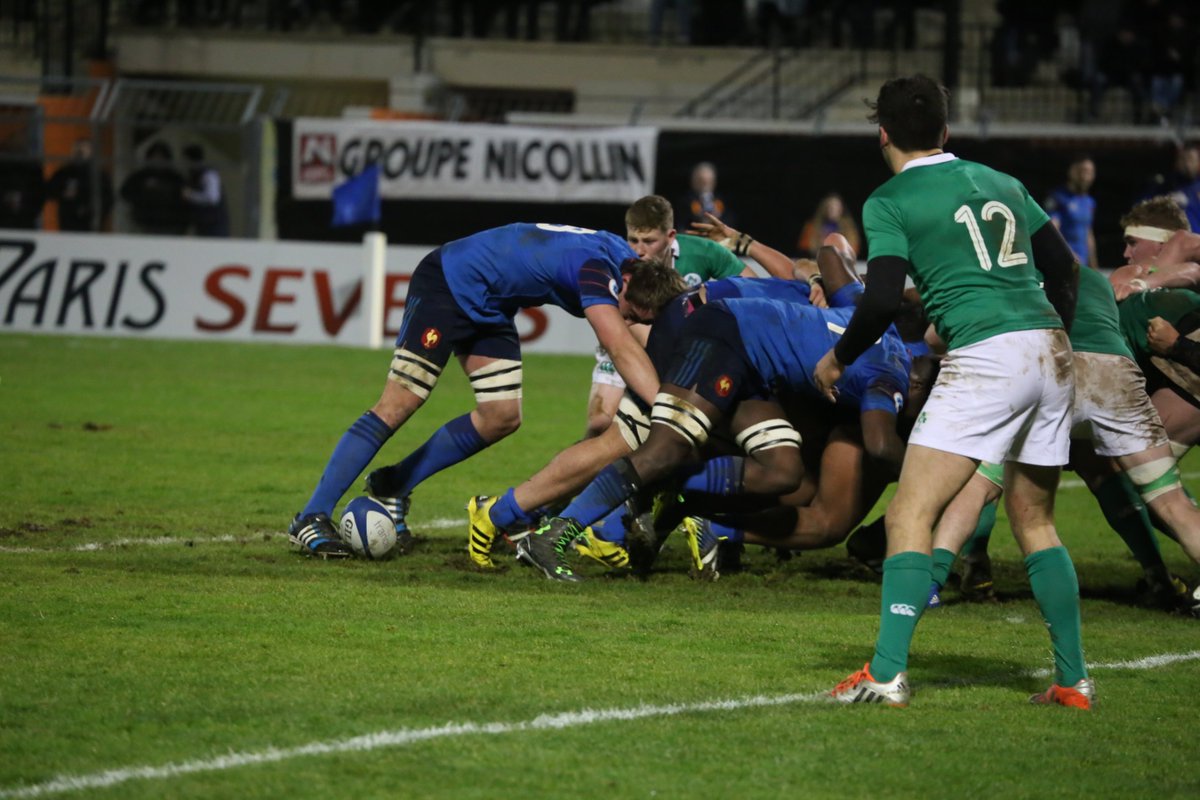 #FranceU20 Les tricolores ont su repousser les Irlandais ce soir à Narbonne. Félicitations! #soutienslexv #FRAIRL