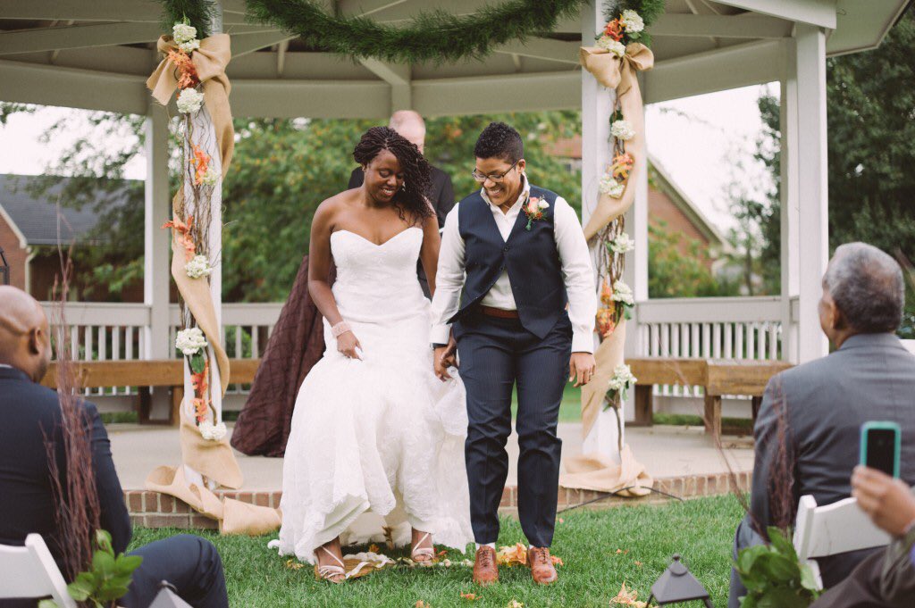 DCHomos's tweet photo. Sheika + Morgan
Louisville, KY
#SameLove 👭❤️ #MarriageEquality https://t.co/l9VGCQ3fc0