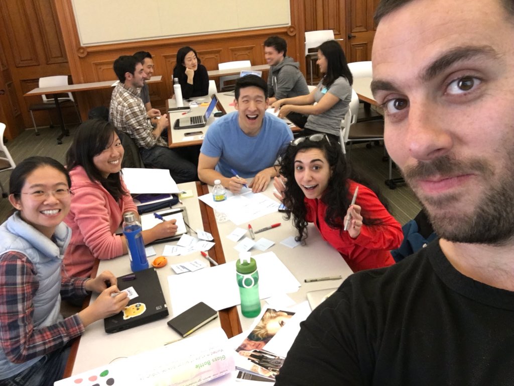 Assafslv's tweet photo. Sharing creative knowledge! #iaworkshop2016 with @inasee @ideo https://t.co/lO320HdVJI
