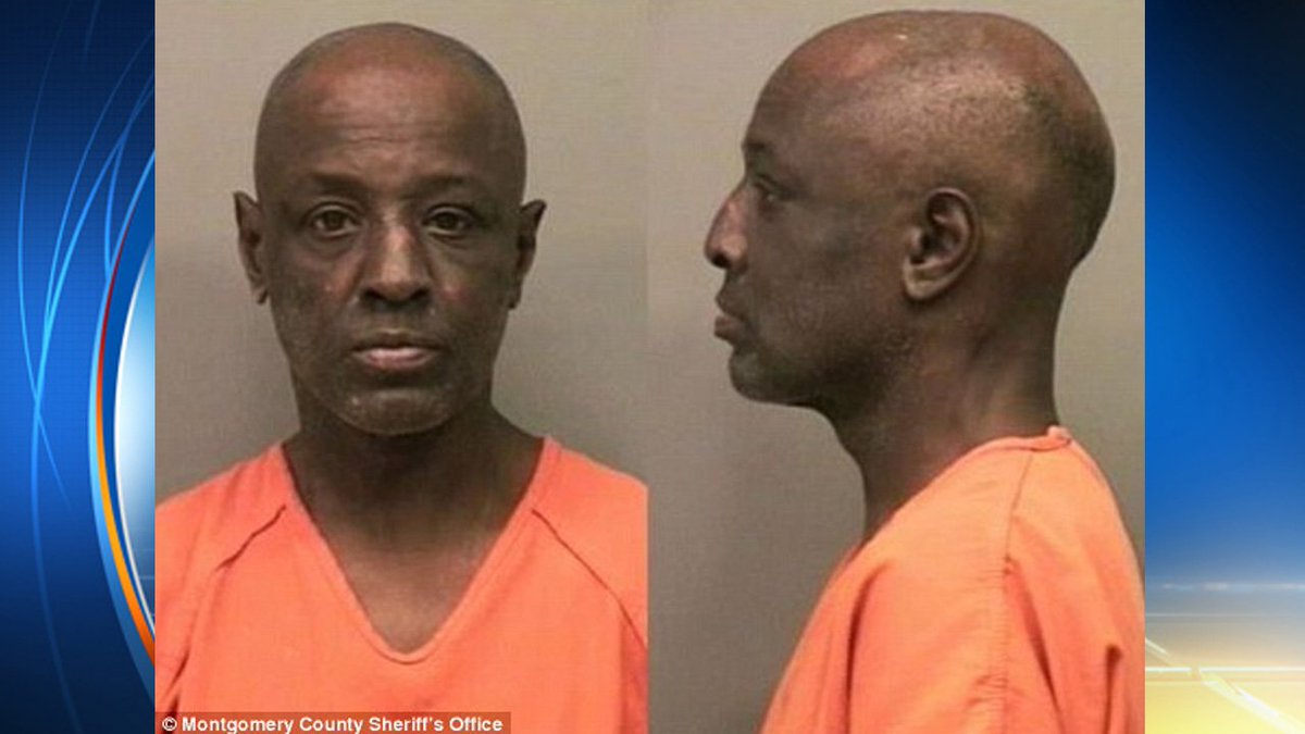 Man arrested for urinating in Walmart AND stuffing trout down his pants at the same time! bit.ly/1TgOayE?utm_me… https://t.co/j0D8G8FD5k