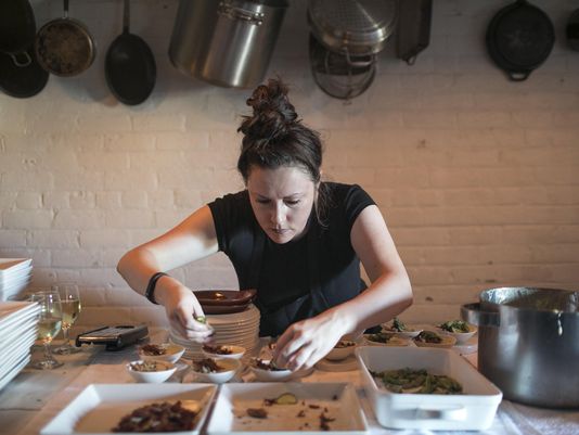 detroitnews's tweet photo. Chef Kate Williams launches ‘Lady of the Market’ pop-up https://t.co/WC5ZLDTBKT https://t.co/jxVu37Virx