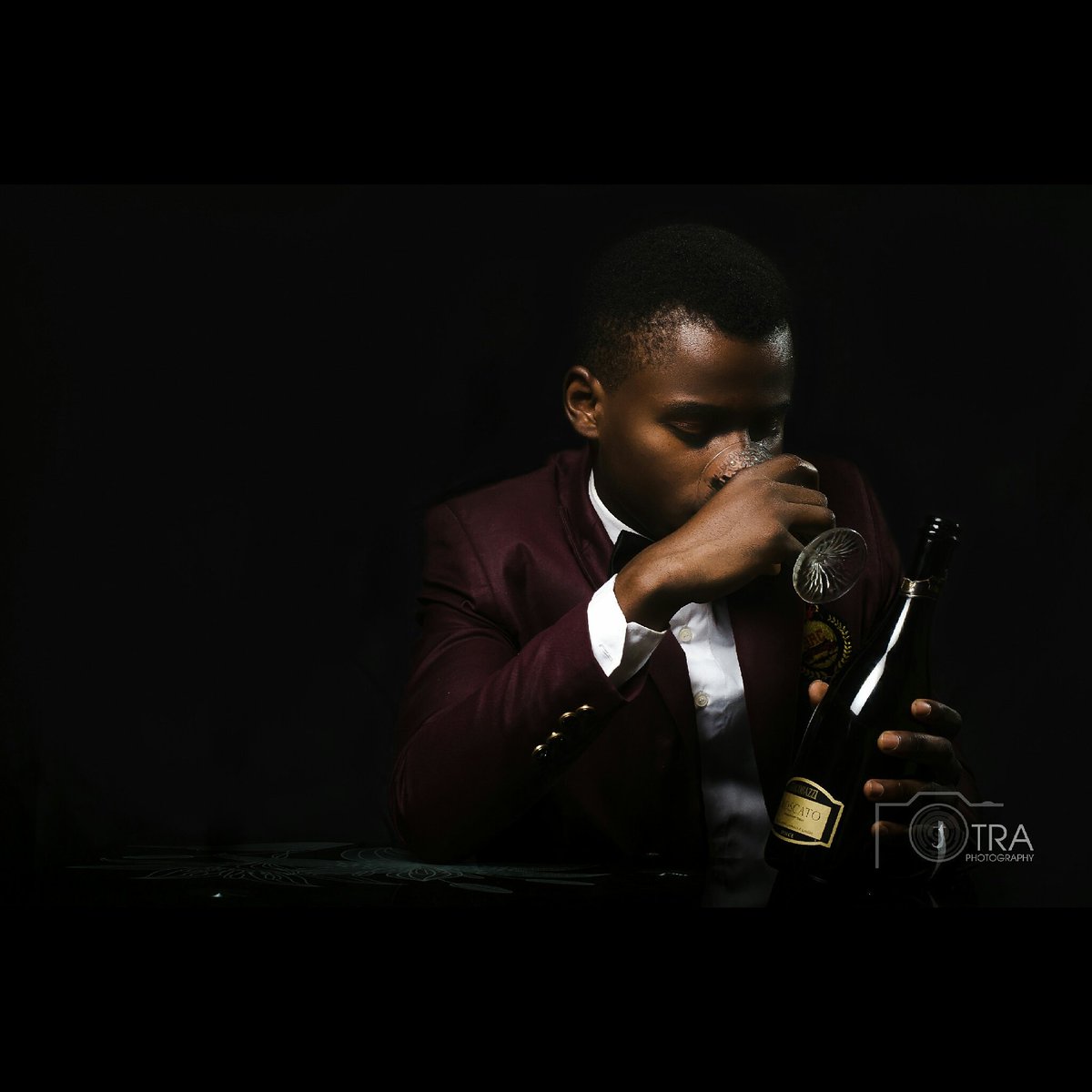 otraphotography's tweet photo. #classy man series #moscato #italianwine #valentine # https://t.co/VZeY2jXvyM