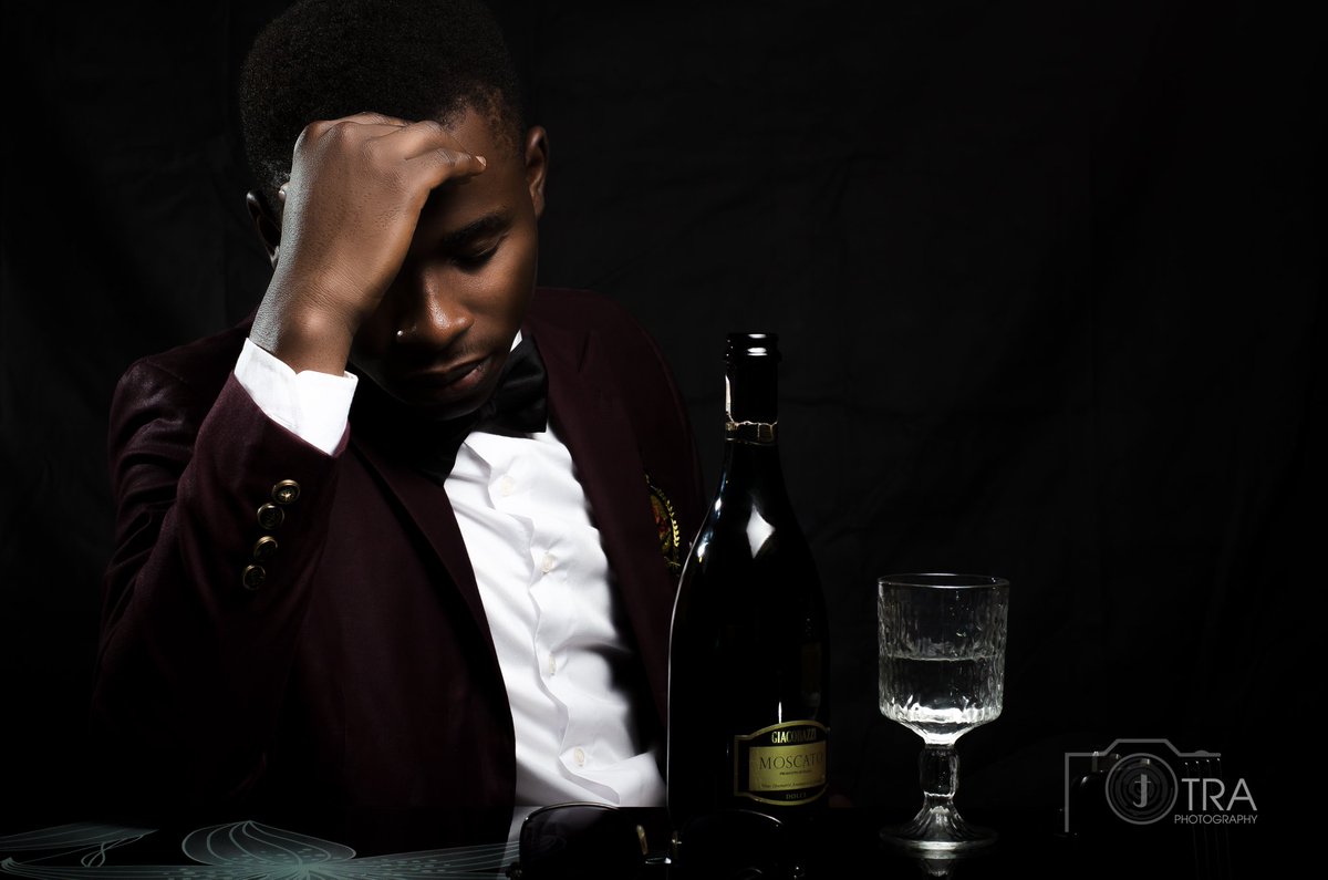 otraphotography's tweet photo. #classy man series #italianwine #commercial #advertising #otraphotography https://t.co/voVReCzhcj