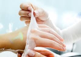 FabHandE's tweet photo. Paraffin wax and a hand massage is the perfect way to warm up in winter. Free with any colour service! #ygk #Fabhair https://t.co/9rUpkjOn9P