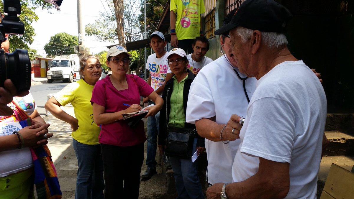 JS19JdistritoV's tweet image. #FelicesDeCompartir Jornada de Amor a Madres y Padres de Heroes y Martires, Colonia 14 de Septiembre #AMORANICARAGUA