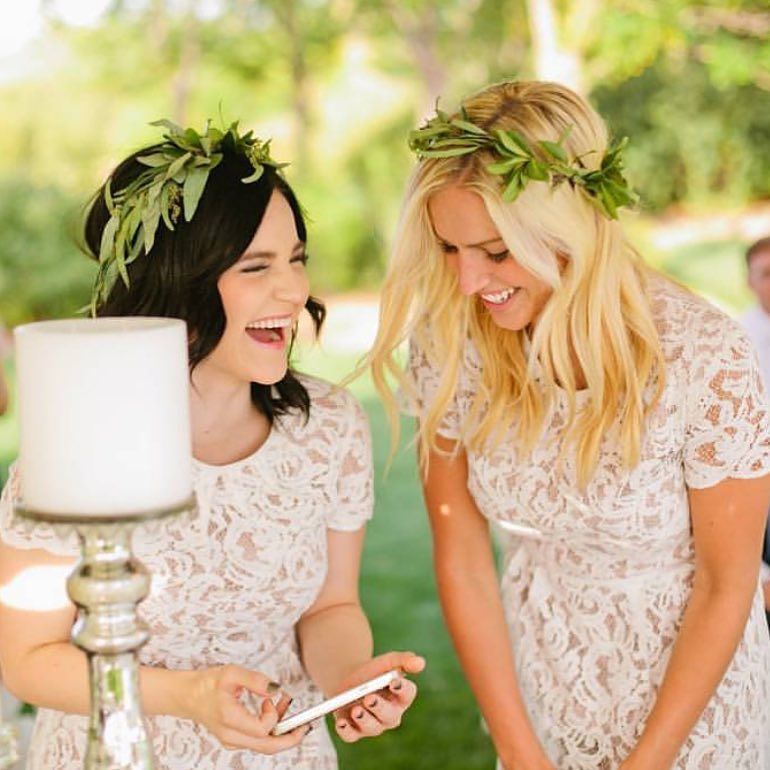 TaffetaEvents's tweet photo. All green and natural makes for a wonderful alternative to the traditional flower crown 👰🏽… https://t.co/SyGJyxaHEb https://t.co/4fcmONj4ZN