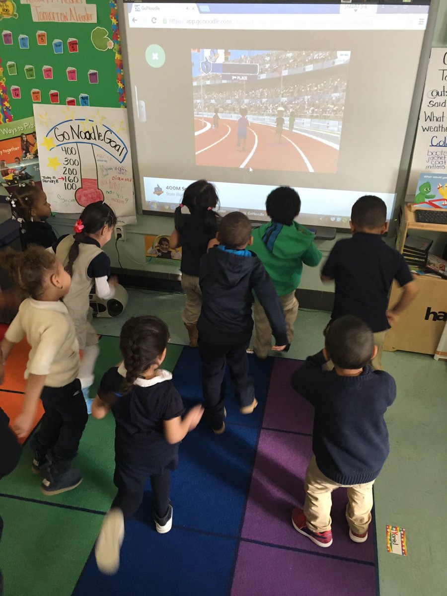 rakia_selena's tweet photo. We reached our weekly goal! 200 minutes #gonoodle #preksmarties @CoopersPoynt https://t.co/FuhIvelal9