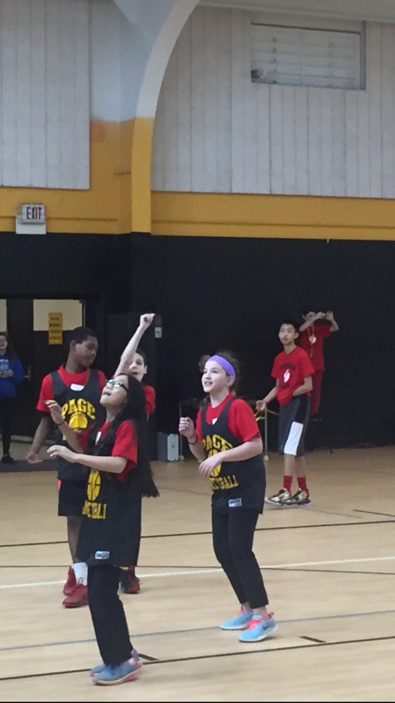 MathWithMessing's tweet photo. Go 6th grade! Hoops 4❤️! https://t.co/qAFZ6ziOQP