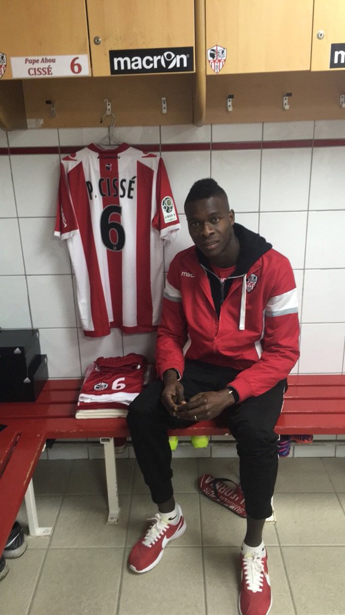 SMASH_Academie's tweet photo. Courage  @cissepapeabou pour le match vs @ClermontFoot #aca #L2 #talent #corsica #orsi @Ndiaye_37 @NdiayeMamadou37 https://t.co/sdJhsPejL8