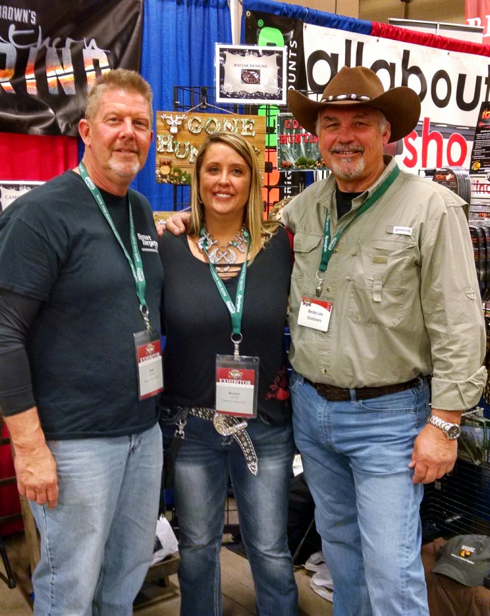 SmartTargetsLLC's tweet photo. #NWTFshow  @Smart_Targets @BeckyLouOutdoor https://t.co/AQP1Id1A8V