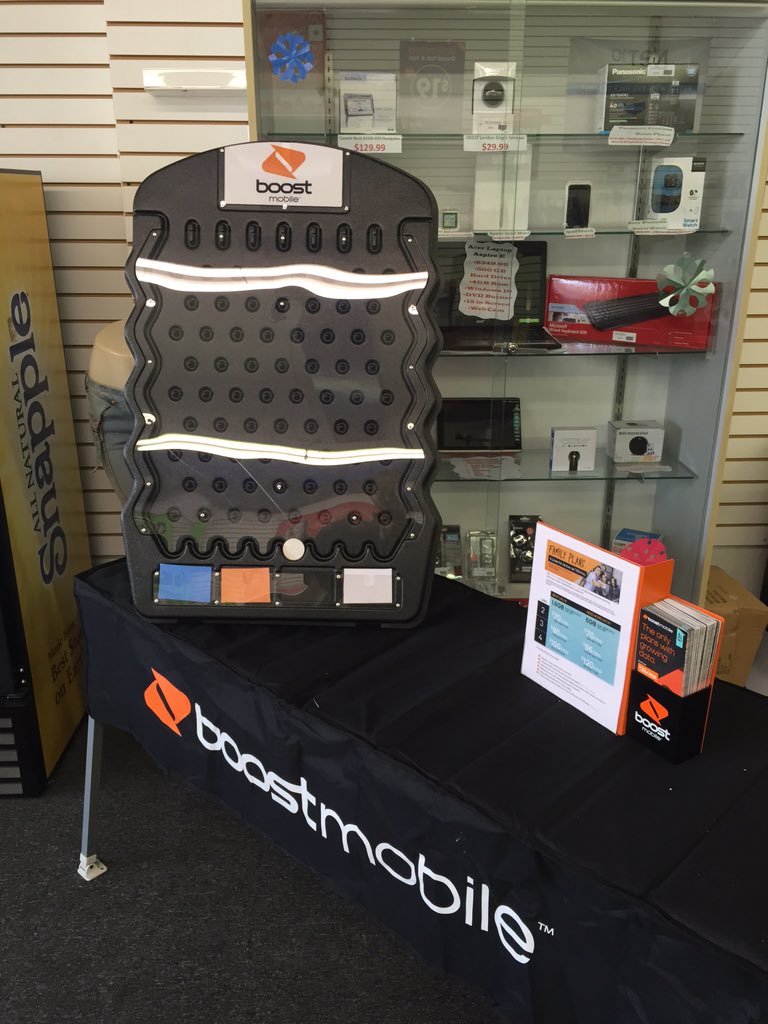 SPG_EYL's tweet photo. COME ON DOWN! You're the next contestant on BOOST is RIGHT! ❄️💃🏻🔥🍿🎟🏅#SprintNEAreaEvents https://t.co/TfSqSdD8cc