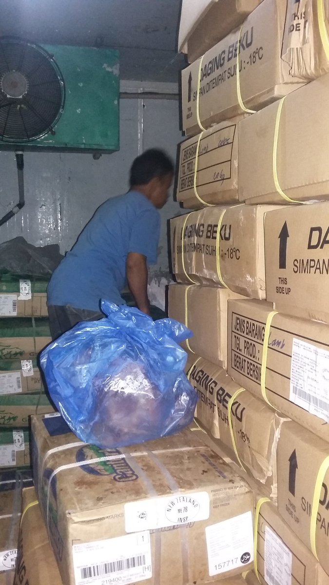 SumberHurip's tweet photo. Menyediakan daging dalam jumlah besar . Impor maupun lokal :) https://t.co/U42mbvMwls