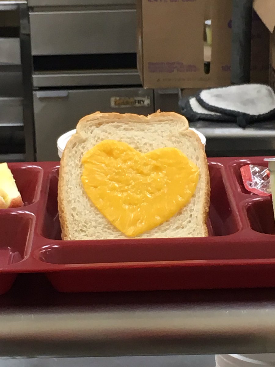 Dulciedavis2's tweet photo. Happy Valentine's Day from Eakin's Lunch Bunch. #BCS2015 https://t.co/mMMO74nItM