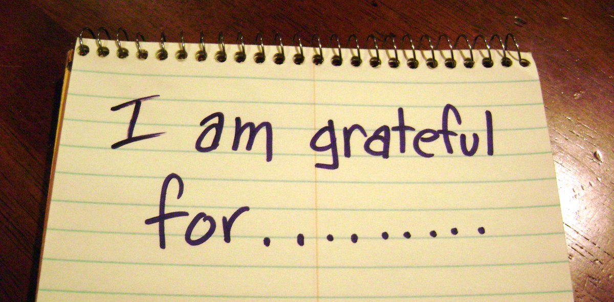 MHSTigerLibrary's tweet photo. Keep a gratitude journal...#randomactsofkindnessfoundation #rak2016 https://t.co/Xw4Jjo4Wh6