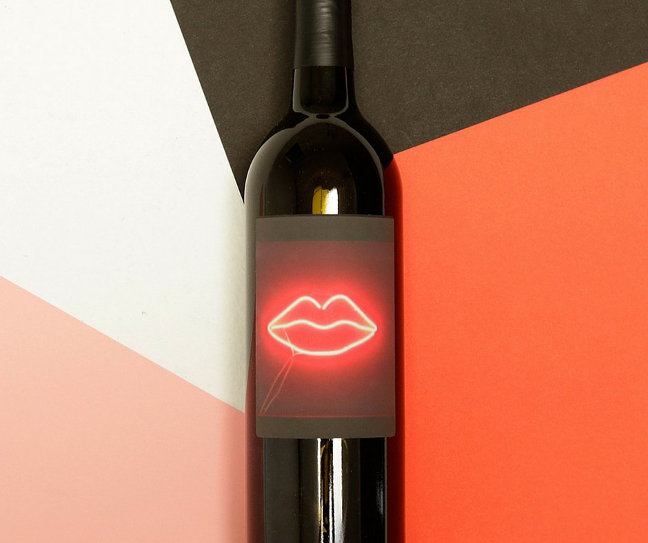 BottlestWine's tweet photo. These lips don't kiss &amp; tell 👄
Shop our #Valentine curated #wine collection https://t.co/Q7WJaVEOoU https://t.co/SZ7OLHUITD