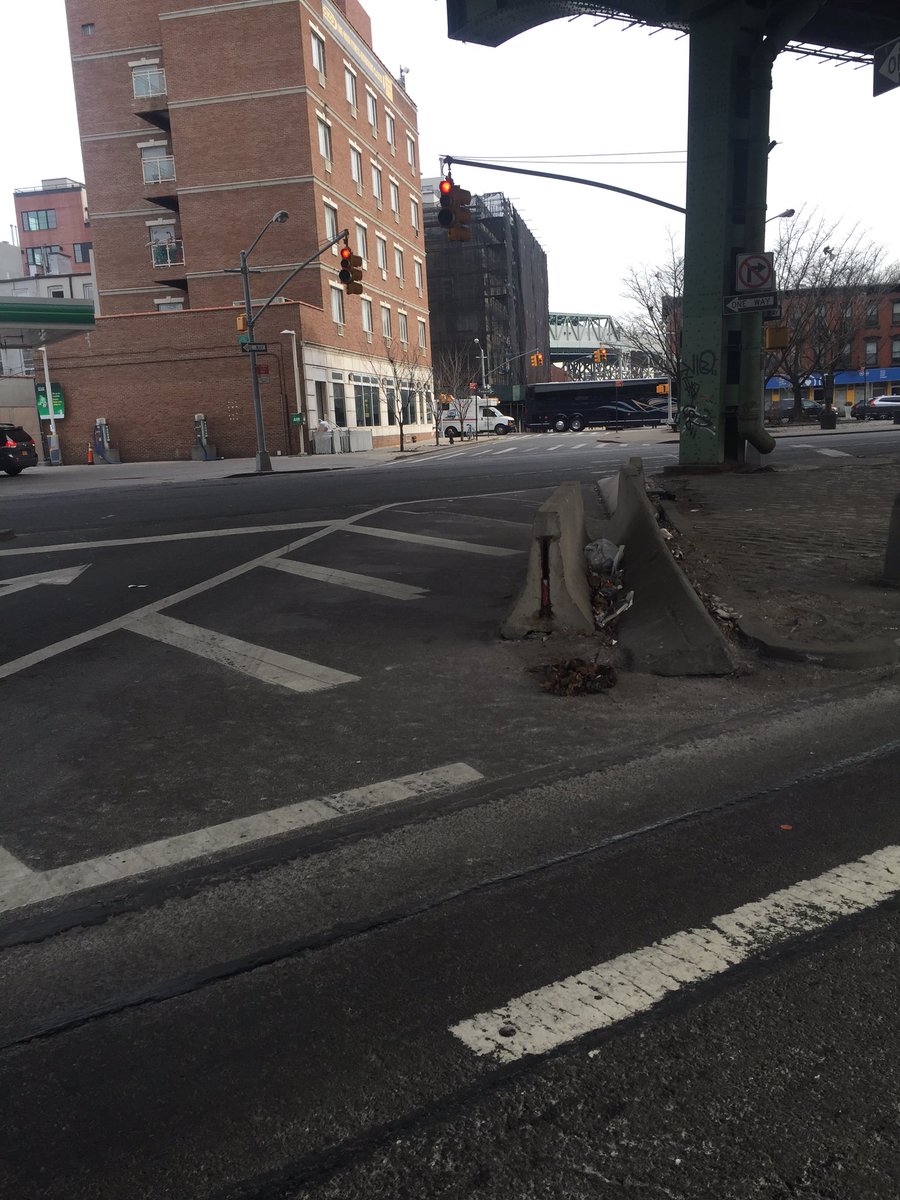 4 denied service requests!! Repair the sidewalk barrier! Hamilton Ave.&amp; Mill St. BKNY <a href="/nyc311/">New York City 311</a> <a href="/NYC_DOT/">NYC DOT</a> #VisionZero