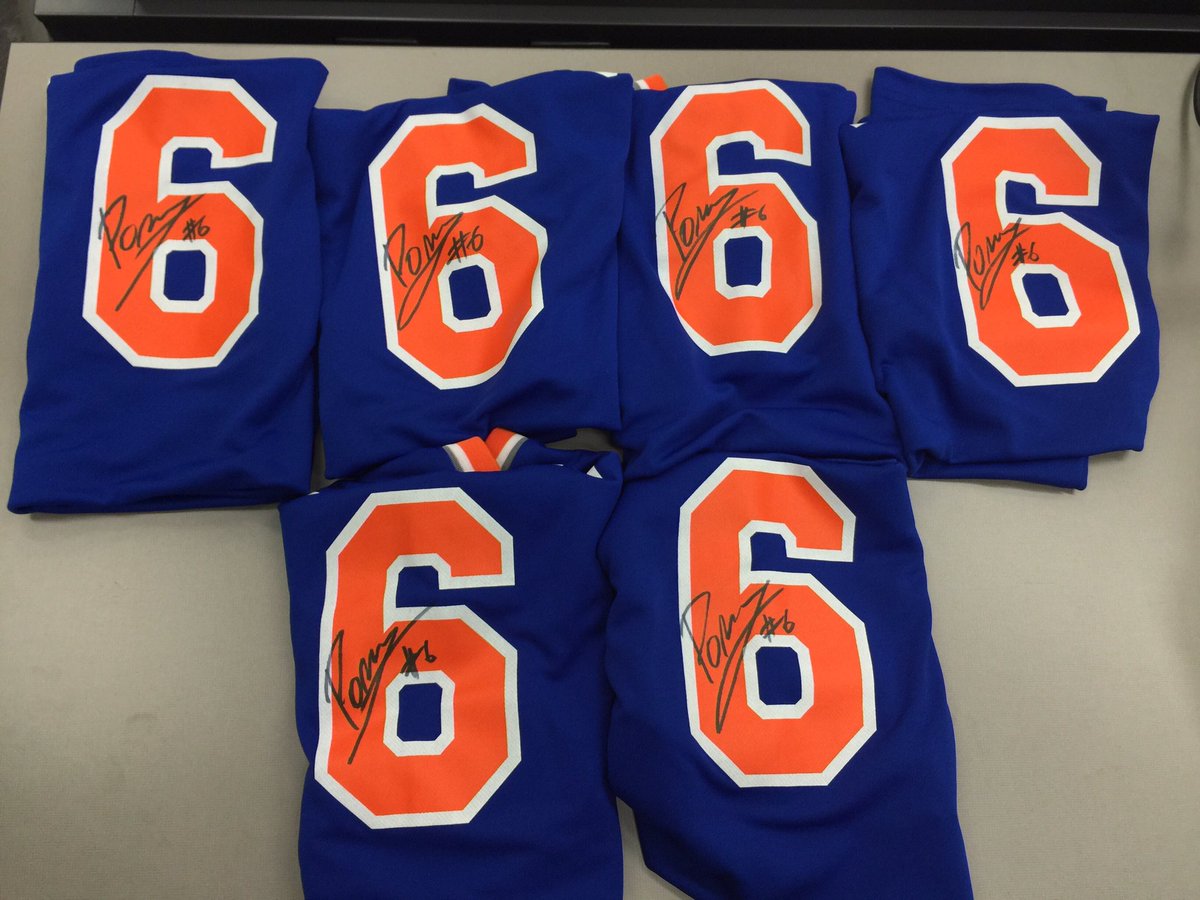 porzingis signed jersey