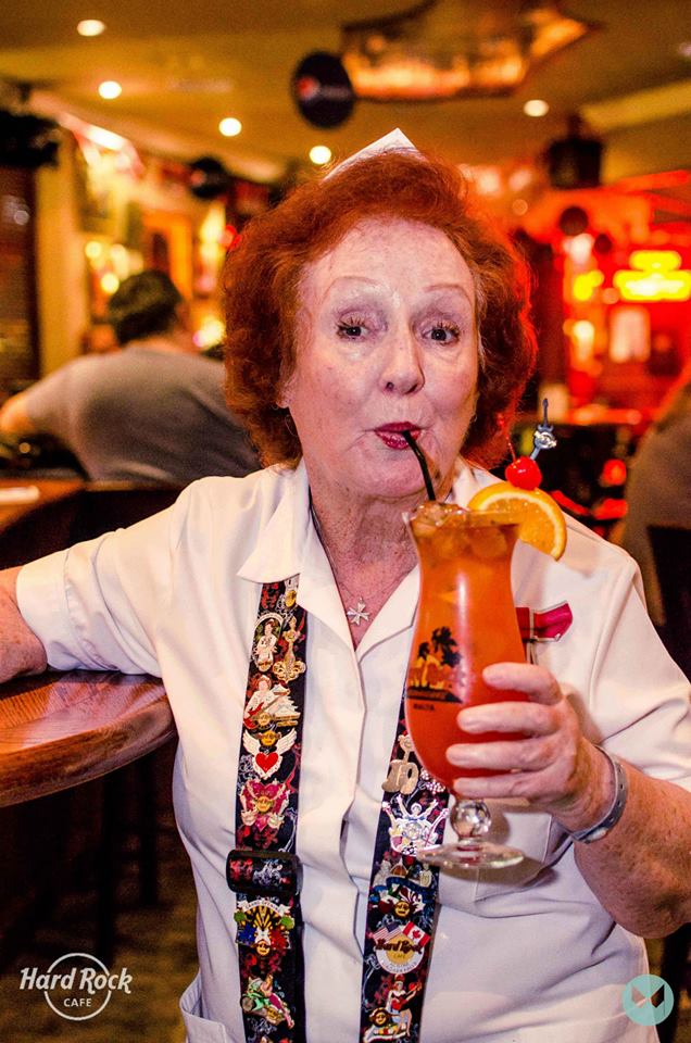 HRC_Hamburg's tweet image. Have a Cocktail like Rita! #Rita #firstserver #ThisisHardRock