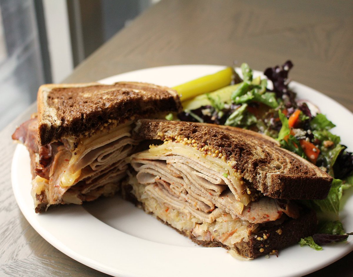 lastbestbrew's tweet photo. Get in here and warm up with our shaved Knuckle Sandwich on marble rye. #mmm #yyc #yyceats #lastbest #lastbest https://t.co/gzhIOdsTU8