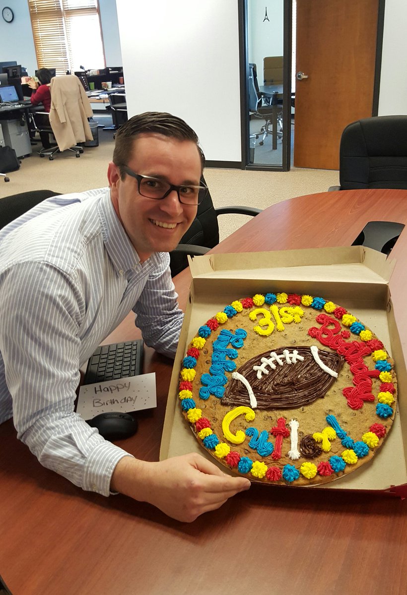 ClassworksWeb's tweet photo. We love our #birthdays at Classworks and our giant #cookies! #supercolorful https://t.co/RqQNwOIJXh
