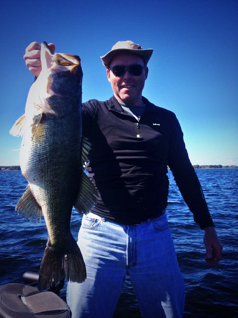 fishorlando's tweet photo. Lets git it! 8lb8oz #bigbass... Let the onslaught of BIGS begin! @BASS_nation @BassFishnTips #fishorlando https://t.co/c1wg4eCeqd