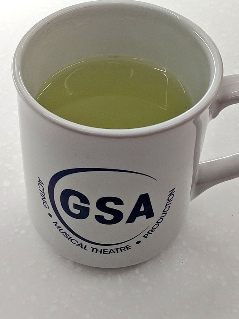 cpeakey's tweet photo. Tonight's performance is sponsored by lemsip... #bocader https://t.co/owIMqvHBvx