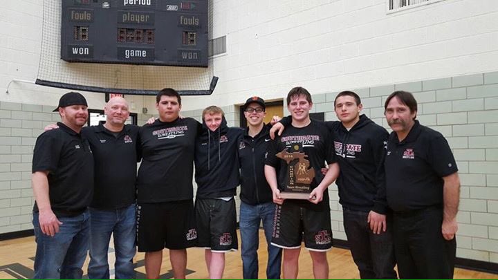 AlecZander_R's tweet photo. Slight work #LeagueChamps #DistrictChamps #STAWrestling https://t.co/6Eatz0kehK