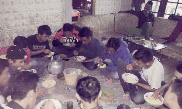 HamdanPernandan's tweet photo. Botram with brader .. acara ultah friend.. #isur https://t.co/CY3Zoxj6vo