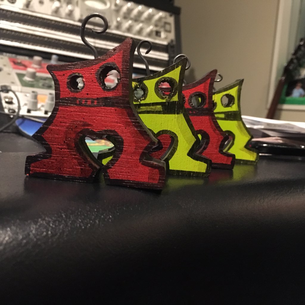 arsgratis's tweet image. Why yes, I AM still alive. Look for these wee love it's later today. #fafatl #freeart #valentimes