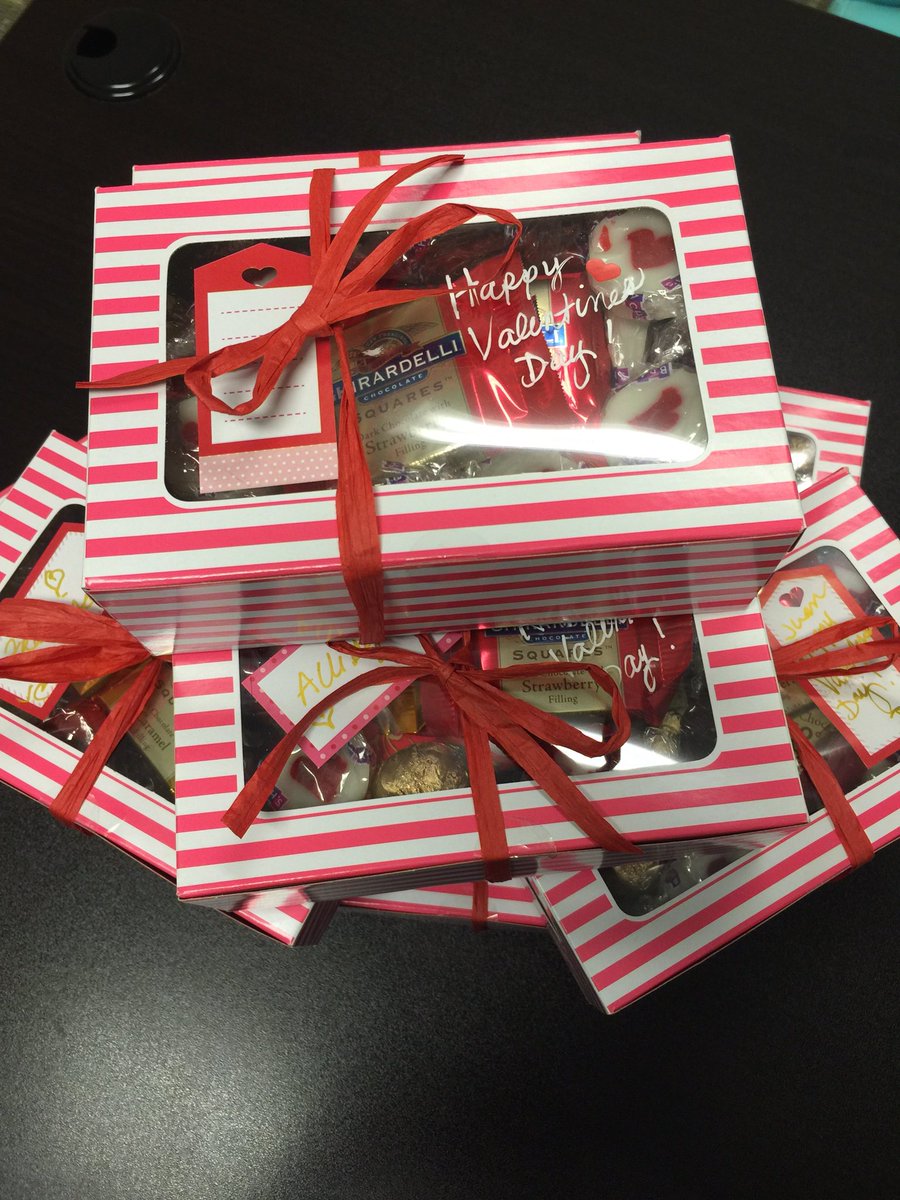 theorangejules's tweet photo. Happy Valentines Day Treats for my Sweets #camden #IHeartYou #ValentinesDay @AllisynD @munozjr3 I https://t.co/lfwZGwPb8p