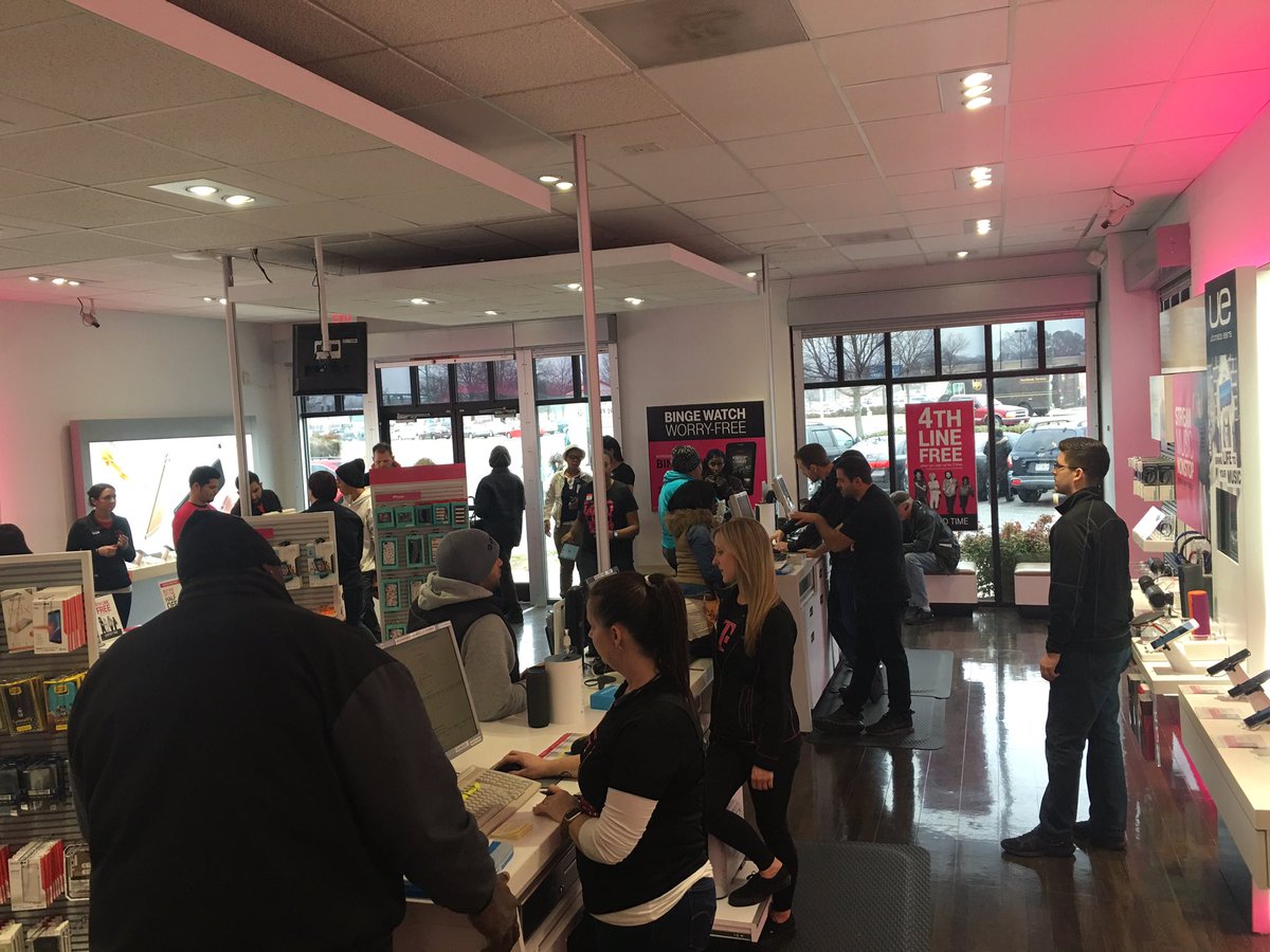 kcampbel46's tweet photo. @jmillerkjcx & Team Millennium rocking through Tab A promotion. #tabletsonus https://t.co/qXqMOBFm32
