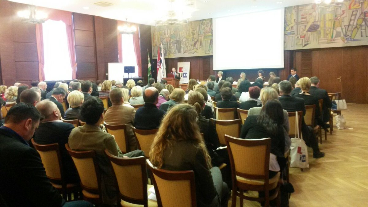 [1/2]Velika je bila posjećenost našeg jučerašnjeg savjetovanja o upravljanju kvalitetom i učinkom u javnoj upravi RH