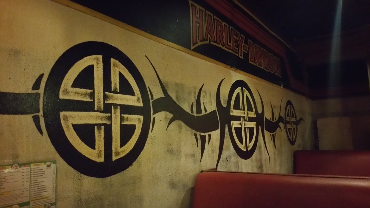 Loijas95's tweet photo. Tänään #Olut #Legenda Today some #Beer in #Legenda #Finland #Pub https://t.co/6OztNeOjBq