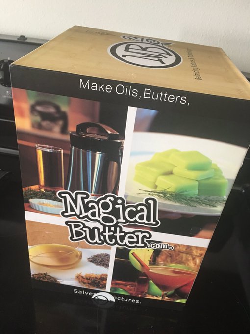 Time to make some brownies! 😉 https://t.co/vr10YYmOS7<a href="/tag/bethethunder"class="tags"><span>#bethethunder</span></a><a href="/tag/gobolts"class="tags"><span>#gobolts</span></a><a href="/tag/golightning"class="tags"><span>#golightning</span></a>