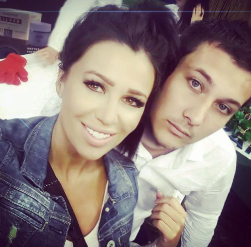 StanijaFanovi's tweet photo. @Stanija sa fanom! #Farma6 https://t.co/CrPj0IK5QJ