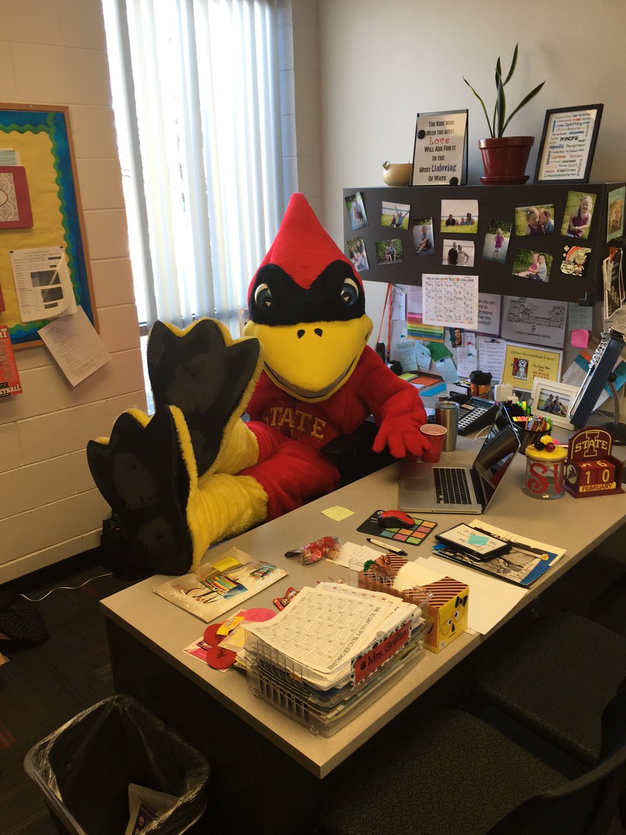 GilbertInt's tweet photo. CY taking over!  @CycloneATH #gilbertpride What a great end to another great week at Gilbert Intermediate! https://t.co/dpQqnlDbOD